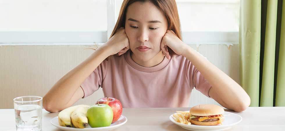 Chế độ ăn cho người bị trầm cảm và những thực phẩm cần tránh | viamclinic.vn