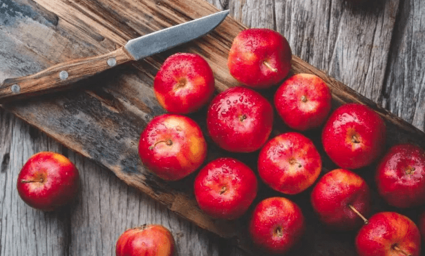 Apples is the best food to cope with depression