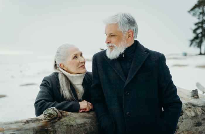 Relationship Guide: How To Make An Age-Gap Relationship Work?